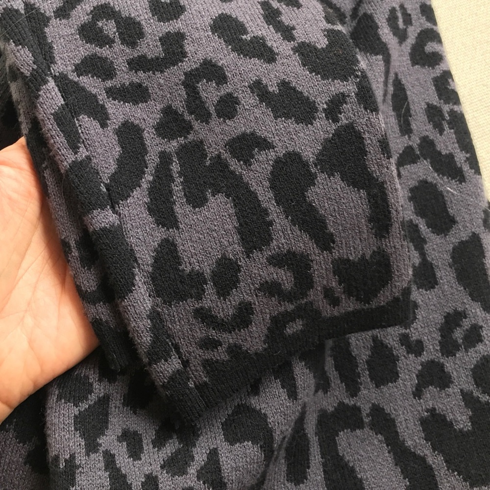 🆕 JONES NY ANIMAL PRINT MIDNIGHT BLACK CARDIGAN - Picture 6 of 8